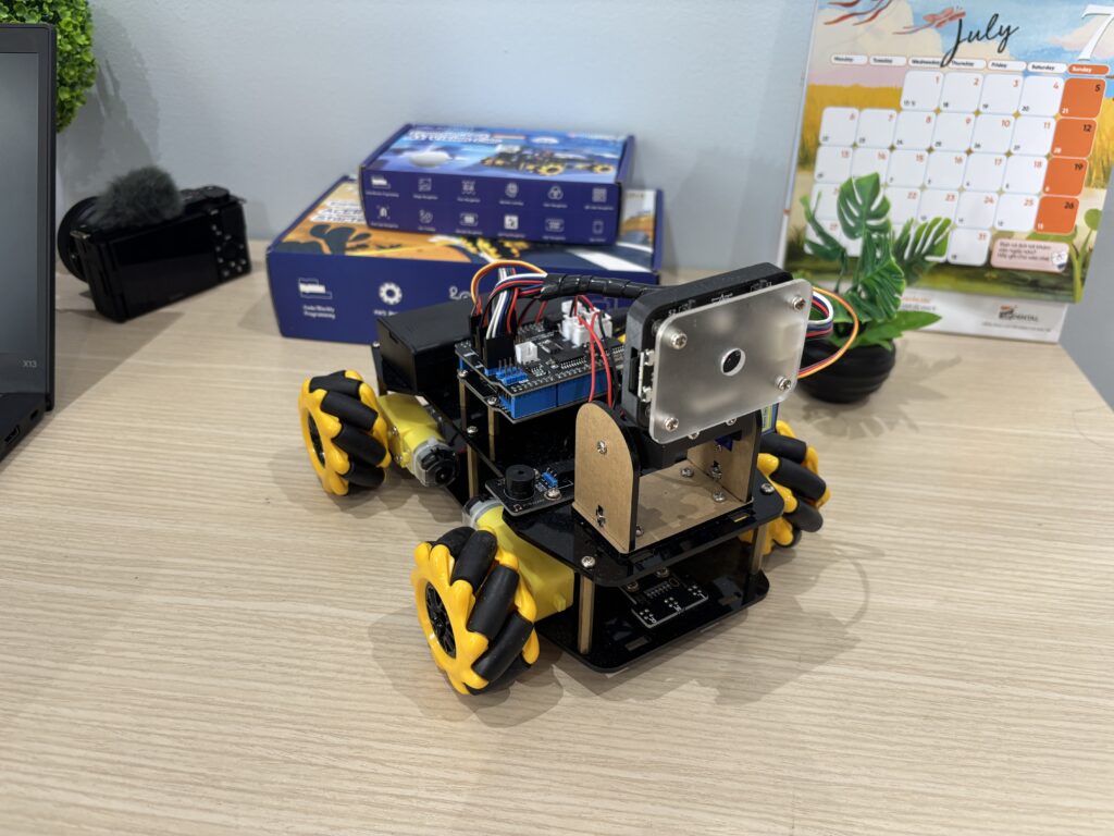 Acebott QD001 robot kit